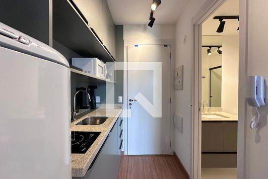 Cozinha de kitnet/studio à venda com 0 quarto, 25m² em Campo Belo, São Paulo