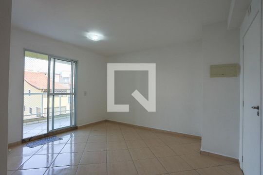 Apartamento para alugar com 2 quartos, 55m² em Jardim Santa Izabel, Cotia