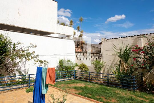 Área comum de casa para alugar com 4 quartos, 255m² em Colégio Batista, Belo Horizonte