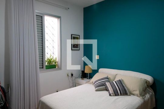 Quarto 1 de casa para alugar com 4 quartos, 255m² em Colégio Batista, Belo Horizonte