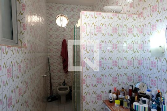 Banheiro de casa para alugar com 4 quartos, 255m² em Colégio Batista, Belo Horizonte