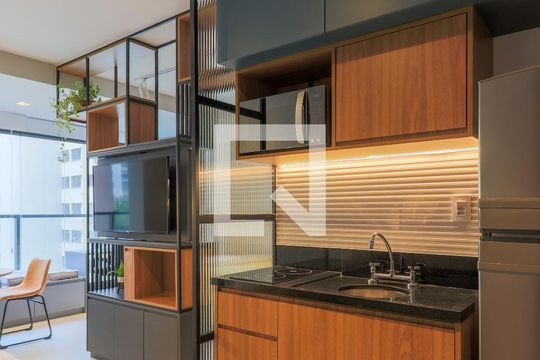 Cozinha de kitnet/studio para alugar com 1 quarto, 31m² em Campo Belo, São Paulo