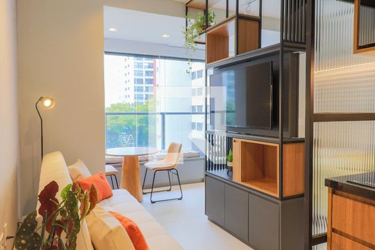 Sala de kitnet/studio para alugar com 1 quarto, 31m² em Campo Belo, São Paulo