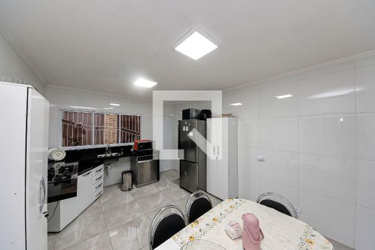 Cozinha de casa à venda com 3 quartos, 144m² em Vila Antonieta, São Paulo