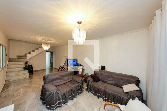 Casa à venda com 3 quartos, 144m² em Vila Antonieta, São Paulo