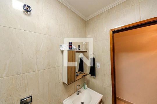 Banheiro 3 de casa à venda com 3 quartos, 144m² em Vila Antonieta, São Paulo