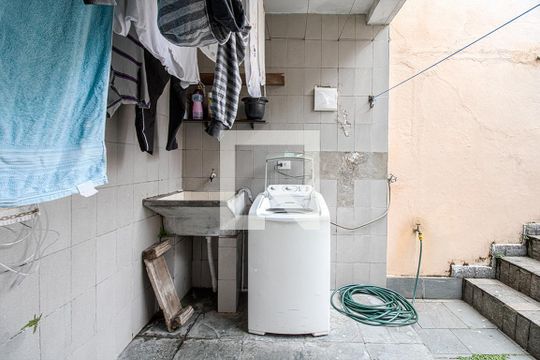 área de serviço_4 de casa à venda com 4 quartos, 119m² em Parque Fongaro, São Paulo