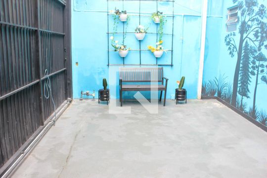 Área comum de kitnet/studio para alugar com 1 quarto, 27m² em Jardim Santa Edwirges, Guarulhos