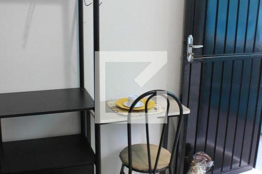 Studio  de kitnet/studio para alugar com 1 quarto, 27m² em Jardim Santa Edwirges, Guarulhos
