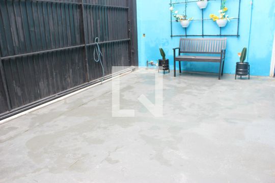 Área comum de kitnet/studio para alugar com 1 quarto, 27m² em Jardim Santa Edwirges, Guarulhos