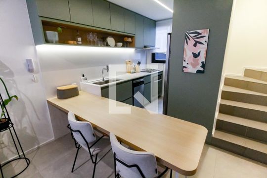 Cozinha - Armários de casa de condomínio à venda com 2 quartos, 112m² em Real Parque, São Paulo