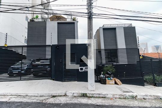 Fachada condomínio de casa de condomínio à venda com 2 quartos, 112m² em Real Parque, São Paulo