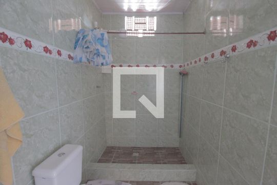 Banheiro da Suíte de casa à venda com 1 quarto, 88m² em Olaria, Canoas