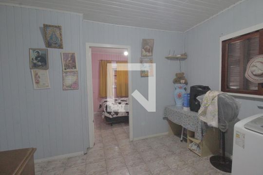 Sala 2 de casa à venda com 1 quarto, 88m² em Olaria, Canoas