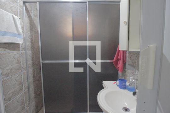 Banheiro de casa à venda com 1 quarto, 88m² em Olaria, Canoas