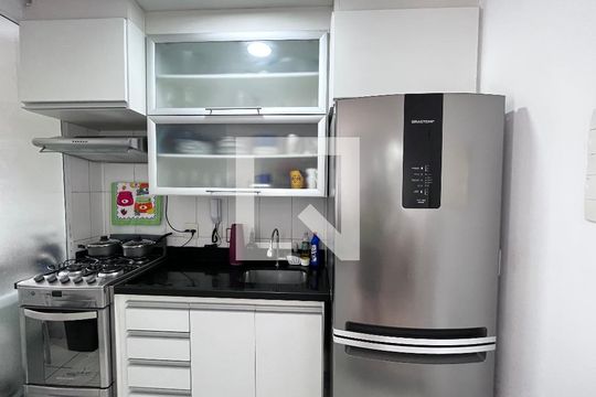 Cozinha de apartamento à venda com 2 quartos, 50m² em Vila Industrial (campinas), Campinas