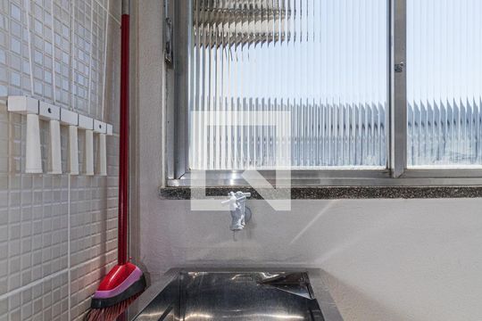 Cozinha e Área de Serviço de apartamento para alugar com 1 quarto, 47m² em Petrópolis, Porto Alegre