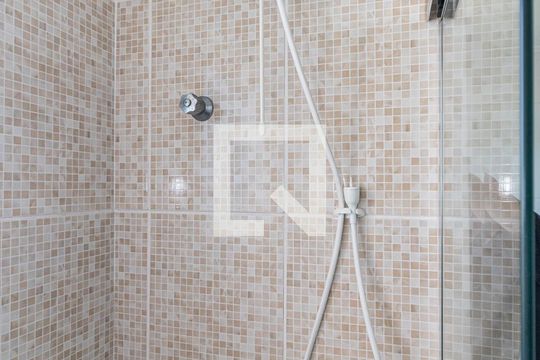 Banheiro de apartamento para alugar com 1 quarto, 47m² em Petrópolis, Porto Alegre