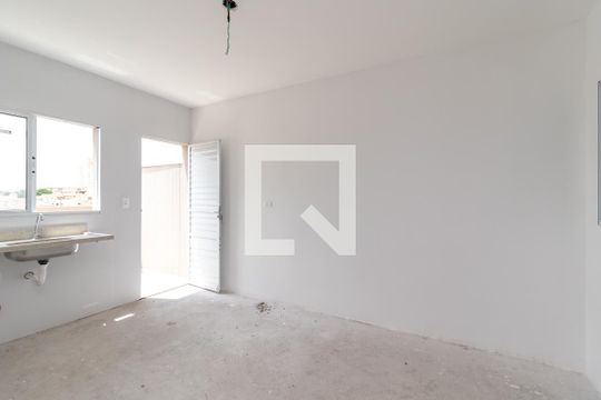 Sala de Estar de apartamento à venda com 2 quartos, 60m² em Vila Mazzei, São Paulo