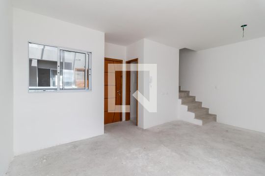 Sala de Estar de apartamento à venda com 2 quartos, 60m² em Vila Mazzei, São Paulo