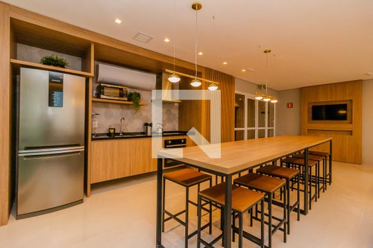 Área comum de kitnet/studio para alugar com 1 quarto, 26m² em Partenon, Porto Alegre
