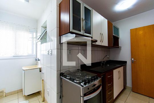 Cozinha de apartamento à venda com 2 quartos, 53m² em Nossa Senhora das Gracas, Canoas