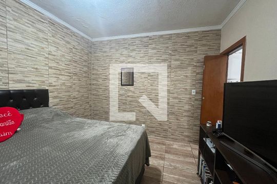 Quarto de casa à venda com 1 quarto, 170m² em Jardim Eliane, São Paulo