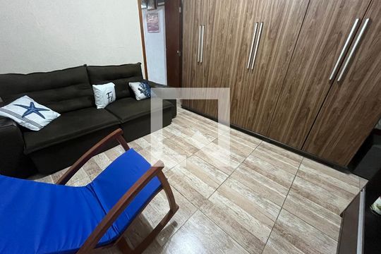 Sala de casa à venda com 1 quarto, 170m² em Jardim Eliane, São Paulo