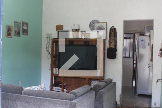 Sala de casa à venda com 1 quarto, 100m² em Jardim Laguna, Contagem
