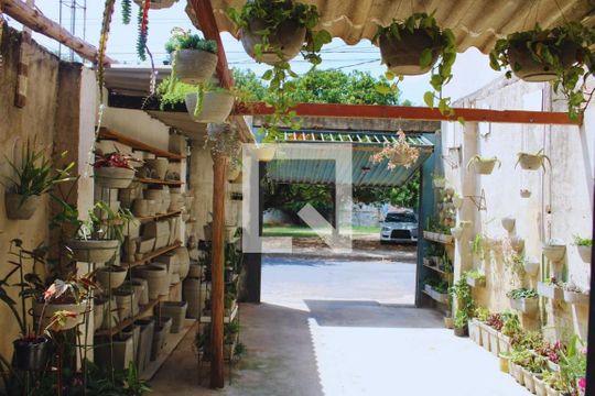 Garagem de casa à venda com 1 quarto, 100m² em Jardim Laguna, Contagem