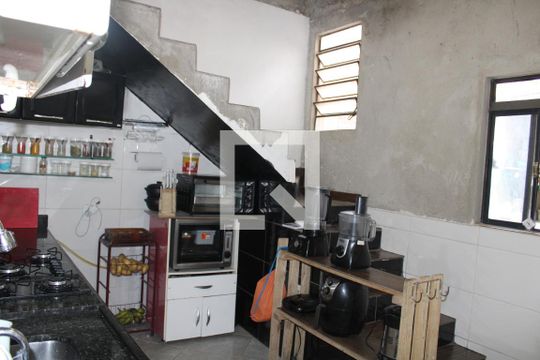 Cozinha de casa à venda com 1 quarto, 100m² em Jardim Laguna, Contagem