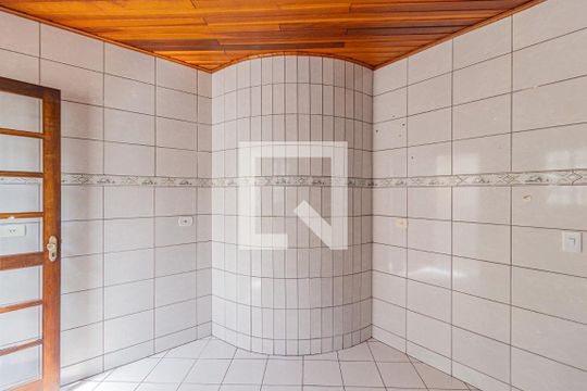 Cozinha de casa para alugar com 2 quartos, 76m² em Jardim Angela Maria, Carapicuíba