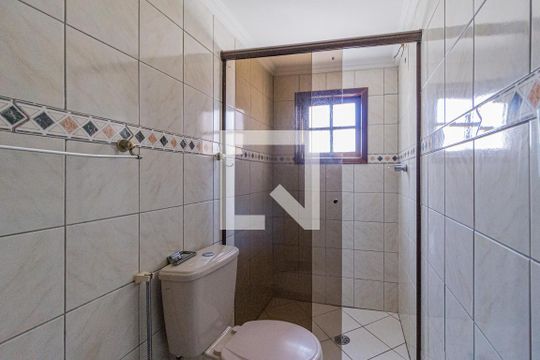 Banheiro  de casa para alugar com 2 quartos, 76m² em Jardim Angela Maria, Carapicuíba