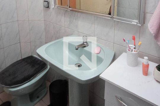Banheiro de apartamento à venda com 2 quartos, 79m² em Liberdade, São Paulo
