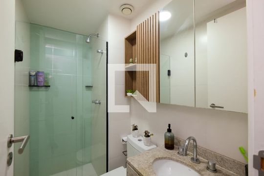 Banheiro Corredor de apartamento para alugar com 2 quartos, 70m² em Tijuca, Rio de Janeiro