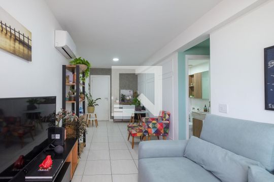 Sala de apartamento para alugar com 2 quartos, 70m² em Tijuca, Rio de Janeiro