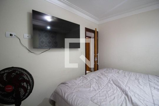 Suite de casa à venda com 3 quartos, 80m² em Conjunto Residencial José Bonifácio, São Paulo