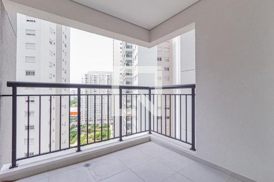 Sacada de apartamento à venda com 2 quartos, 67m² em Centro, Osasco