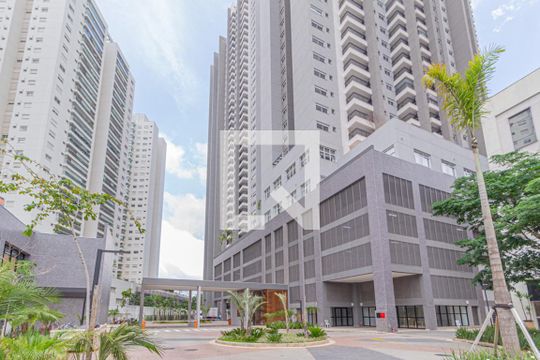 Fachada de apartamento à venda com 2 quartos, 67m² em Centro, Osasco