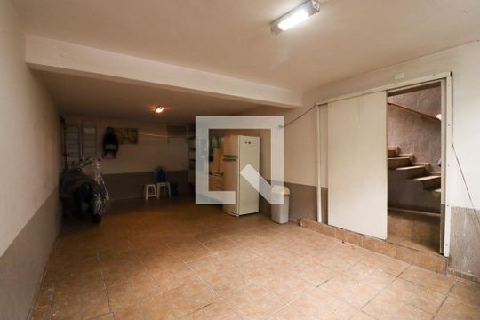 Garagem de casa à venda com 4 quartos, 122m² em Vila Ester (zona Norte), São Paulo