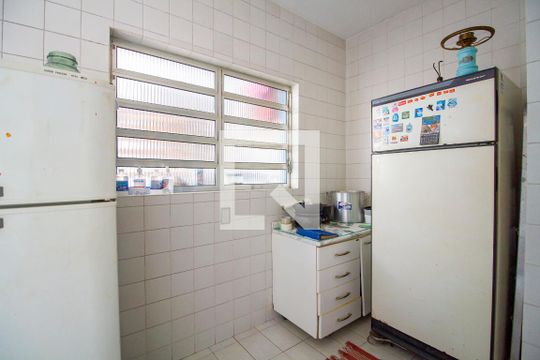 Cozinha de casa para alugar com 3 quartos, 110m² em Jardim das Bandeiras, São Paulo