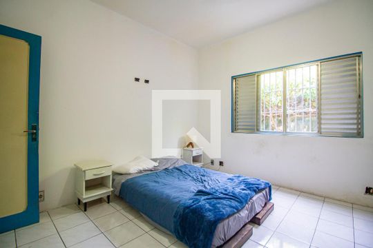 Quarto 1 de casa para alugar com 3 quartos, 110m² em Jardim das Bandeiras, São Paulo