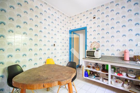 Cozinha de casa para alugar com 3 quartos, 110m² em Jardim das Bandeiras, São Paulo