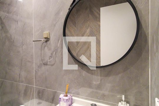 Banheiro de apartamento à venda com 1 quarto, 29m² em Vila Invernada, São Paulo