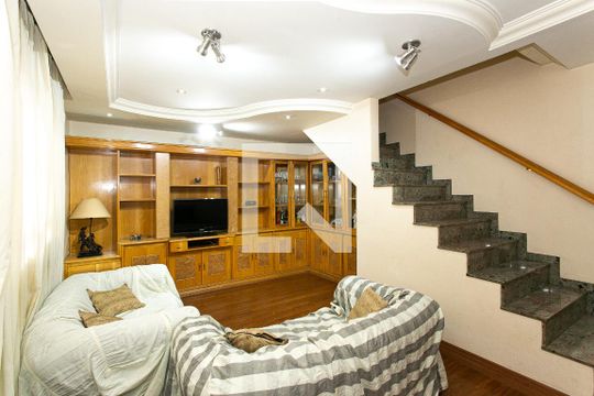 Casa à venda com 3 quartos, 125m² em Vila Carrão, São Paulo