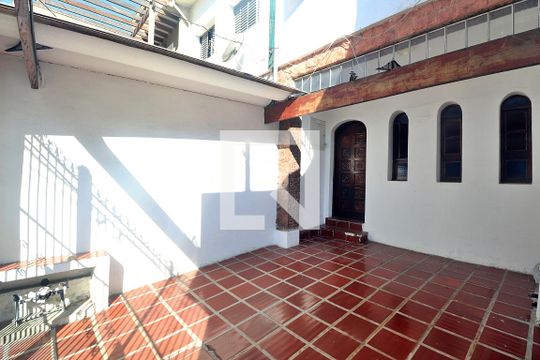 Garagem de casa à venda com 2 quartos, 111m² em Campestre, Santo André