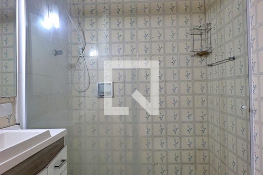 Banheiro Social de casa à venda com 2 quartos, 111m² em Campestre, Santo André