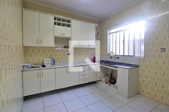 Cozinha de casa à venda com 2 quartos, 111m² em Campestre, Santo André