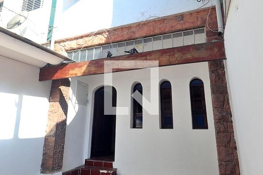 Garagem de casa à venda com 2 quartos, 111m² em Campestre, Santo André