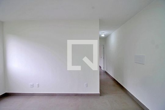 Sala  de apartamento para alugar com 2 quartos, 48m² em Jardim Maria Duarte, São Paulo